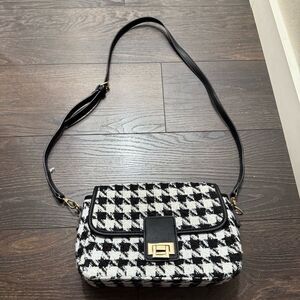 Stylish Black and White Crossbody Bag